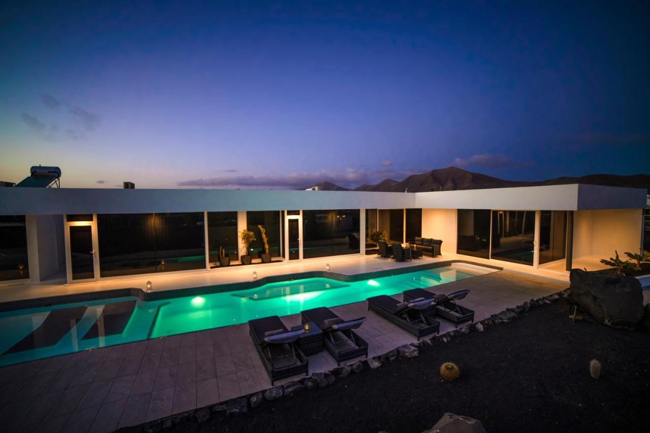 Valhalla Villa Playa Blanca  Esterno foto